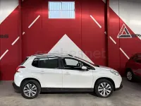 Usado Peugeot 2008 Active 92 CV (67 kW) 2015 Blanco SUV