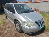Usado Chrysler Voyager 150 CV (110 kW) 2006 Gris Monovolumen