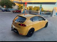 Usado Seat Leon 200 CV (147 kW) 2008 Amarillo Berlina