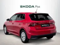 Nuevo Skoda Fabia Selection 95 CV (69 kW) 2025 Rojo Utilitario