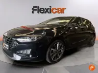 Usado Hyundai i30 120 CV (88 kW) 2022 Negro