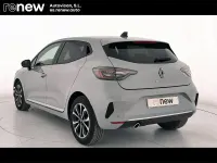 Usado Renault Clio V Techno 100 CV (73 kW) 2025 Gris Berlina