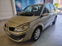 Usado Renault Scénic II Dynamique 130 CV (95 kW) 2007 Beige Monovolumen