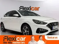 Usado Hyundai i30 120 CV (88 kW) 2021 Blanco Berlina