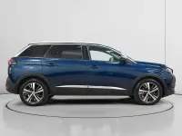 Usado Peugeot 5008 Allure 136 CV (100 kW) 2024 Azul SUV