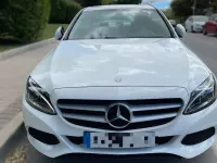 Usado Mercedes C180 AMG line 156 CV (114 kW) 2015 Blanco Familiar