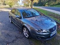 Usado Seat Exeo Sport 170 CV (125 kW) 2012 Gris / plata Berlina