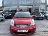 Usado Nissan Note Acenta 86 CV (63 kW) 2009 Granate Utilitario