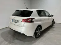 Begagnad Peugeot 308 SW Allure 131 HK (96 kW) 2020 Vit Kombi