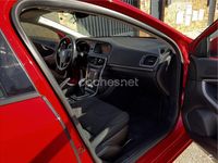 Usado Volvo V40 Kinetic 115 CV (84 kW) 2013 Rojo Berlina
