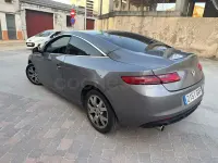 Usado Renault Laguna Coupé 150 CV (110 kW) 2010 Gris / plata Coupe