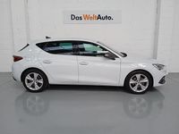 Usado Seat Leon FR 116 CV (85 kW) 2025 Blanco