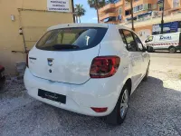 Usado Dacia Sandero Comfort 95 CV (69 kW) 2019 Blanco Berlina