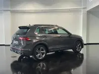 Usado VW Tiguan R-line 150 CV (110 kW) 2021 Gris / plata SUV