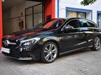 Usado Mercedes CLA220 Shooting Brake Urban 177 CV (130 kW) 2016 Negro Familiar
