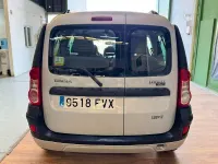 Usado Dacia Logan Ambiance 85 CV (62 kW) 2007 Gris / plata Familiar