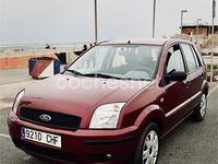 Usado Ford Fusion Trend 68 CV (50 kW) 2003 Violeta / lila Utilitario