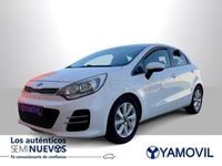 Usado Kia Rio 84 CV (61 kW) 2015 Blanco Berlina
