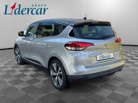 Usado Renault Scénic III Intens 130 CV (95 kW) 2016 Gris / plata Monovolumen