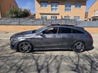 Usado Mercedes CLA220 Shooting Brake AMG line 177 CV (130 kW) 2015 Gris / plata Familiar