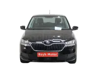 Usado Skoda Fabia Active 75 CV (55 kW) 2019 Negro Utilitario