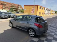 Usado Peugeot 308 Sportium 140 CV (102 kW) 2011 Gris / plata Berlina