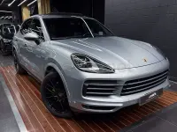 Usado Porsche Cayenne E-Hybrid 462 CV (339 kW) 2020 Gris / plata SUV