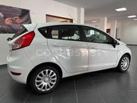 Usado Ford Fiesta Trend 75 CV (55 kW) 2016 Blanco Berlina