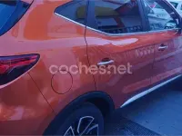 Usado MG ZS Luxury 106 CV (77 kW) 2023 Naranja SUV