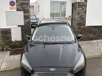 Usado Ford Focus Trend 120 CV (88 kW) 2015 Negro Familiar