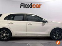 Usado Hyundai i30 116 CV (85 kW) 2021 Blanco Familiar