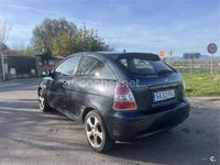 Usado Hyundai Accent 110 CV (80 kW) 2007 Gris / plata Berlina
