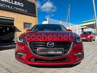 Usado Mazda 3 Luxury 120 CV (88 kW) 2017 Rojo Berlina