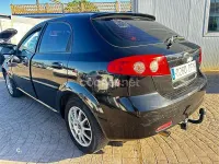 Usado Chevrolet Lacetti CDX 109 CV (80 kW) 2005 Negro Berlina