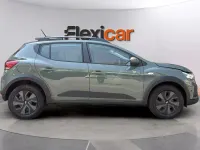Usado Dacia Sandero Expression 101 CV (74 kW) 2024 Verde Berlina