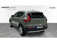 Begagnad Volvo XC40 Core 163 HK (119 kW) 2024 Grön SUV