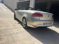 Usado VW Eos Sport 160 CV (117 kW) 2013 Gris / plata Descapotable