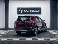 Usado Toyota RAV4 Hybrid Advance 197 CV (144 kW) 2017 Granate SUV