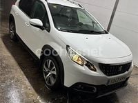 Usado Peugeot 2008 Allure 130 CV (95 kW) 2018 Blanco SUV