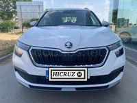 Usado Skoda Kamiq Ambition 110 CV (80 kW) 2022 Blanco SUV