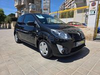 Usado Renault Twingo Dynamique 75 CV (55 kW) 2010 Negro Utilitario