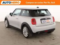 Usado Mini Cooper D 116 CV (85 kW) 2016 Gris Utilitario