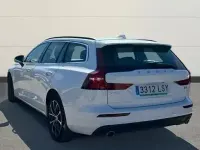 Usado Volvo V60 Momentum 197 CV (144 kW) 2021 Blanco Familiar