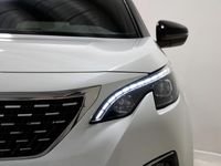 Usado Peugeot 5008 GT-line 130 CV (95 kW) 2019 Blanco Monovolumen