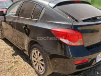 Usado Chevrolet Cruze LT 124 CV (91 kW) 2011 Negro Berlina