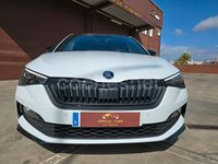 Usado Skoda Scala Sport 115 CV (84 kW) 2023 Blanco Utilitario