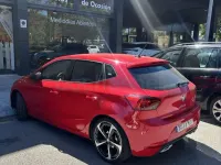 Usado Seat Ibiza FR 150 CV (110 kW) 2022 Granate Utilitario