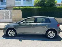 Usado VW Golf VII Sportline 125 CV (91 kW) 2018 Gris / plata Berlina