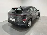 Usado Hyundai Kona 141 CV (103 kW) 2024 Gris SUV