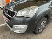 Usado Peugeot Partner Style 100 CV (73 kW) 2018 Gris Monovolumen